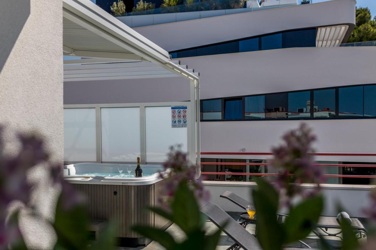 斯普利特Seaside Penthouse With Hot Tub Sky Living公寓 外观 照片